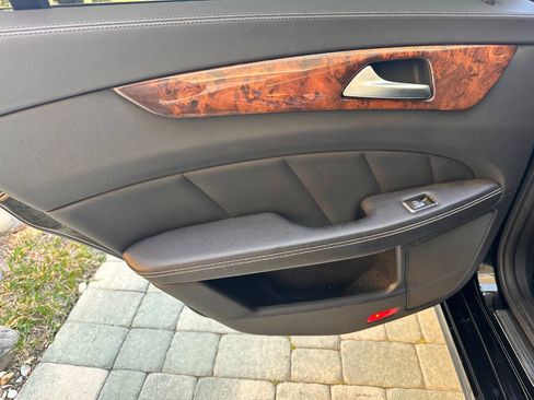 Used 2014 Mercedes-Benz CLS 550 4MATIC image 76