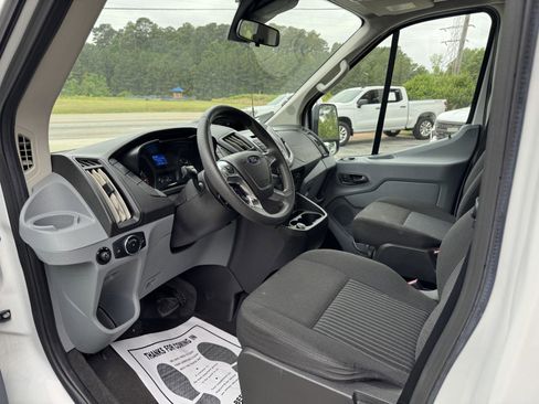 Used 2017 Ford Transit 350 XLT RWD image 2