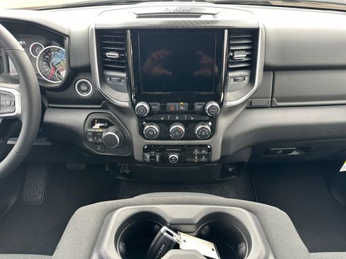 New 2026 RAM 1500 Big Horn AWD/4WD image 13