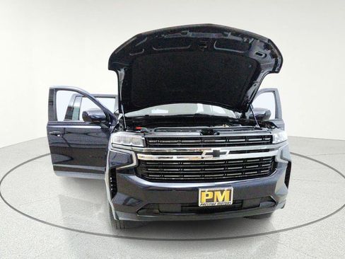 Used 2021 Chevrolet Suburban RST w/ Rear Media and Nav Package AWD/4WD image 12