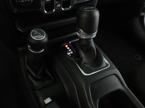 Used 2021 Jeep Wrangler Unlimited Sport w/ Sun And Sound Package AWD/4WD image 17
