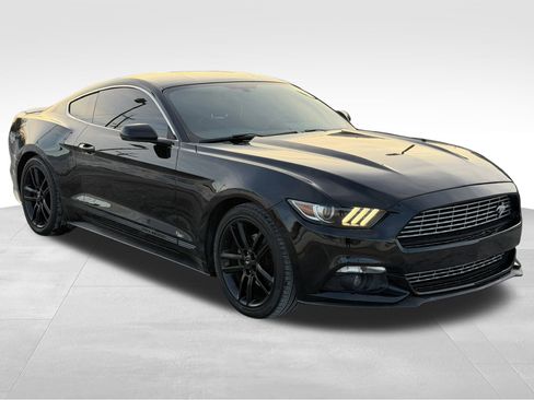 Used 2016 Ford Mustang Premium w/ Equipment Group 201A image 3