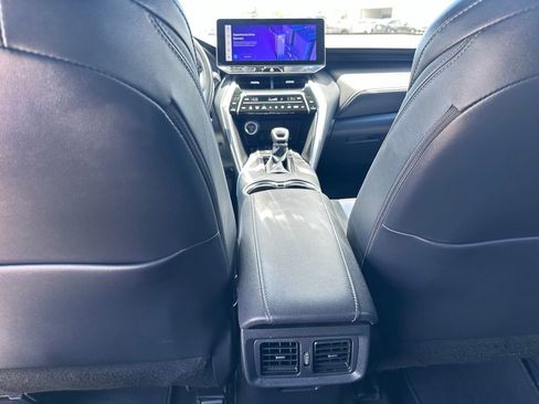 Used 2024 Toyota Venza Nightshade AWD/4WD image 31