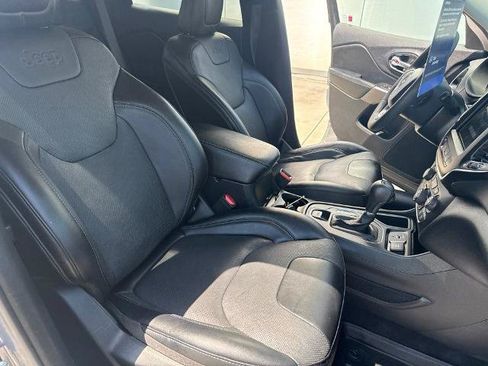 Used 2022 Jeep Cherokee Latitude Lux w/ Sun & Sound Group FWD image 33