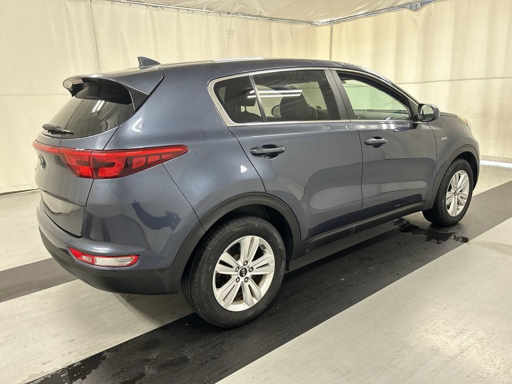 Used 2018 Kia Sportage LX AWD/4WD image 2