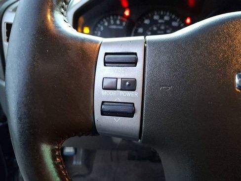 Used 2004 Nissan Titan SE w/ (Bed) Utility Bed Pkg image 20