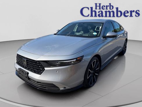 New 2025 Honda Accord Touring image 10