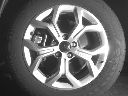 Used 2025 Jeep Compass Latitude image 12