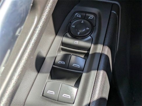 Used 2024 Chevrolet Silverado 1500 Custom image 23