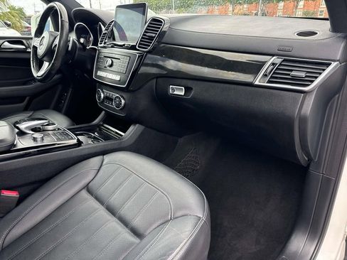 Used 2019 Mercedes-Benz GLS 450 4MATIC image 16