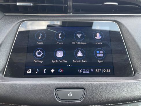 Used 2022 Cadillac XT4 Premium Luxury w/ Safety Alert Package FWD image 19