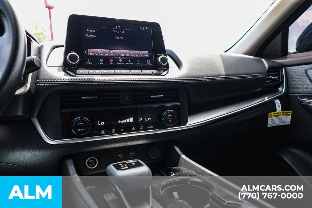 Used 2023 Nissan Rogue SV FWD image 34