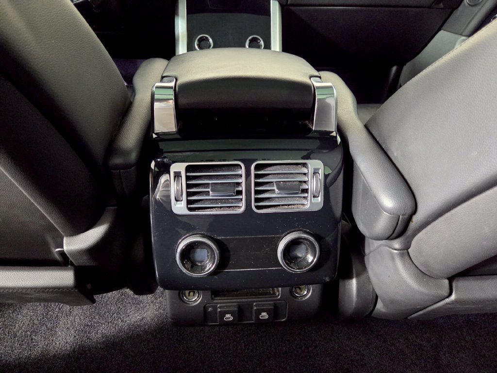 Used 2022 Land Rover Range Rover AWD/4WD image 25