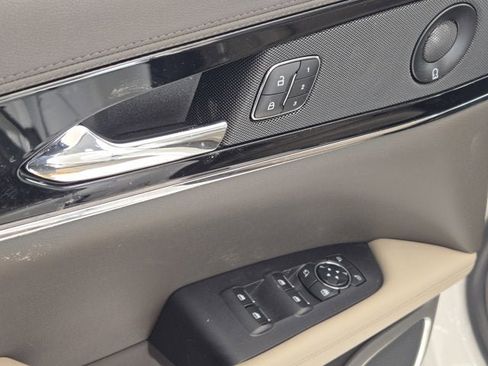 Used 2023 Lincoln Nautilus Reserve w/ Equipment Group 201A image 22