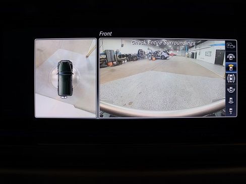 Used 2022 Mercedes-Benz G 63 AMG 4MATIC w/ G Manufaktur Interior Package image 9