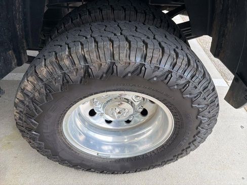 Used 2025 RAM 3500 Limited AWD/4WD image 14