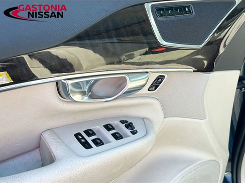 Used 2016 Volvo XC90 T6 Momentum w/ Momentum Plus Package image 23