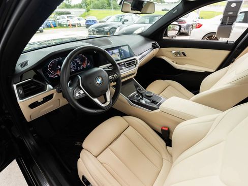 Used 2020 BMW 330i Sedan w/ Convenience Package RWD image 9