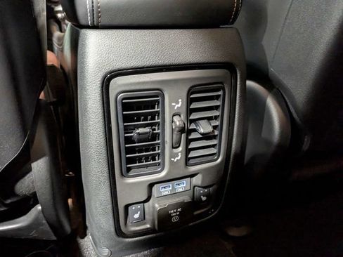 Used 2025 Dodge Durango SRT Hellcat AWD/4WD image 16