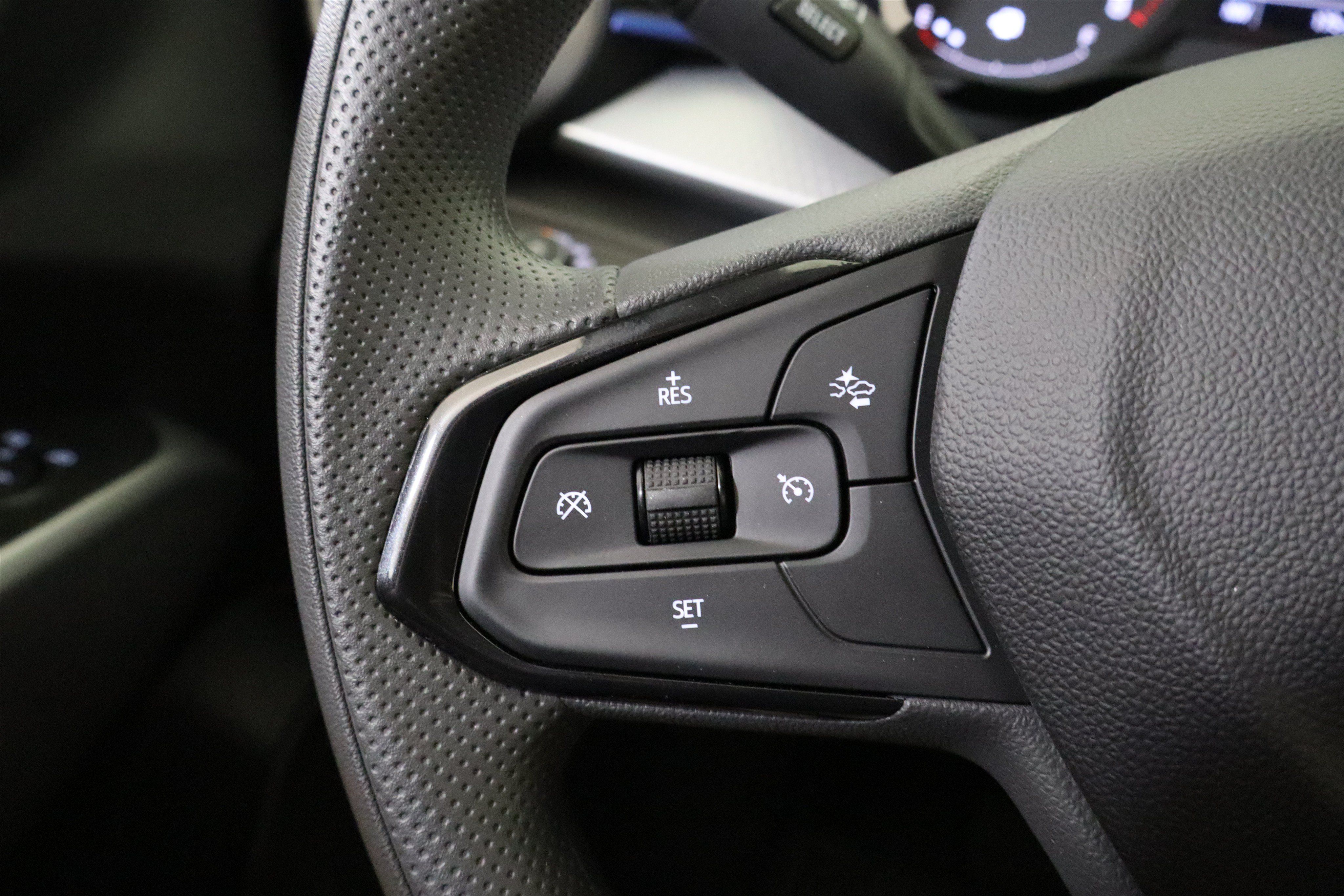 New 2026 Chevrolet Trax LS w/ LS Convenience Package FWD image 30