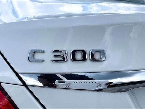 Used 2018 Mercedes-Benz C 300 Sedan image 10