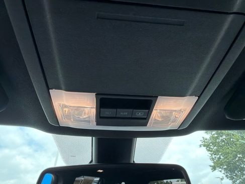 Used 2018 Ford Explorer Limited w/ Equipment Group 301A AWD/4WD image 30