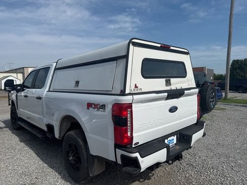 Used 2023 Ford F250 XL w/ STX Appearance Package AWD/4WD image 5