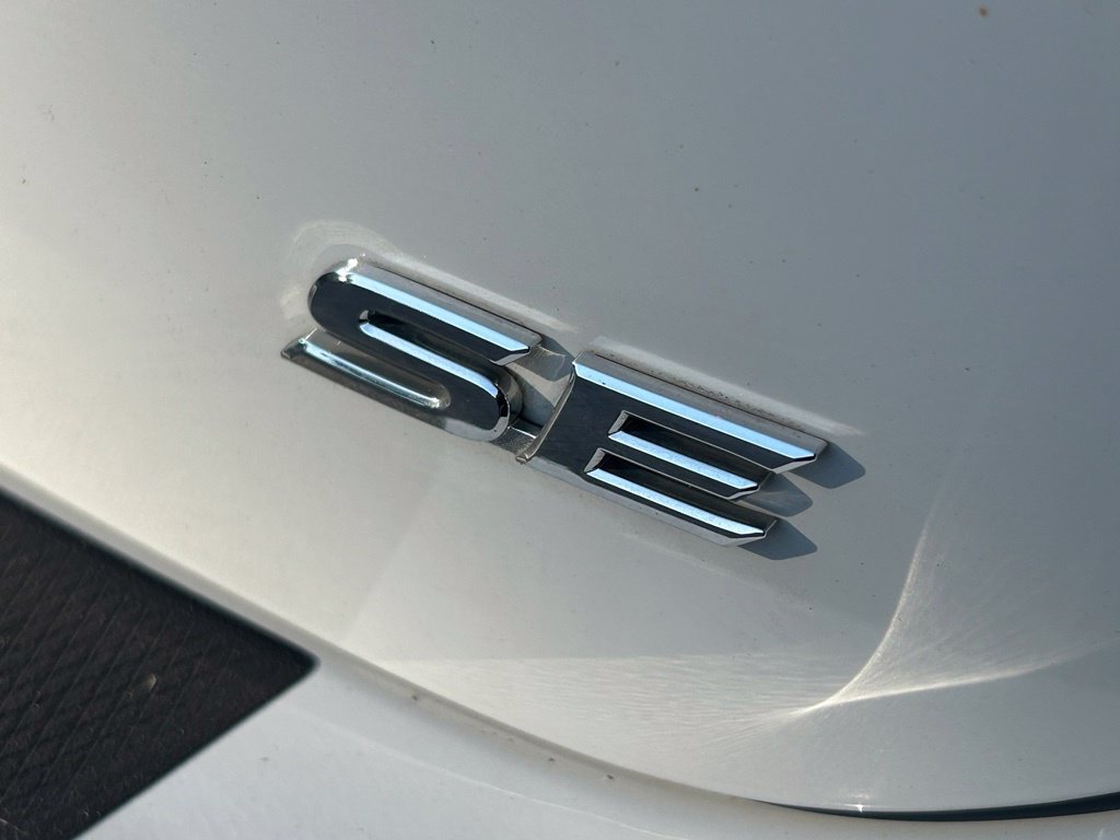 Used 2024 Toyota Camry SE w/ Cold Weather Package FWD image 35