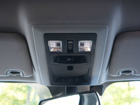 Used 2017 RAM 1500 Laramie w/ Convenience Group AWD/4WD image 28