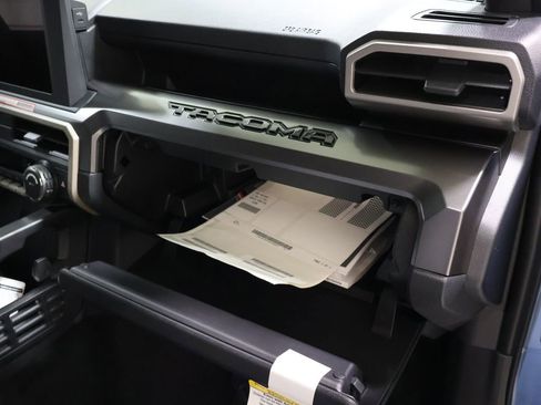 New 2026 Toyota Tacoma TRD Off-Road w/ TRD Off Road Upgrade Package AWD/4WD image 22