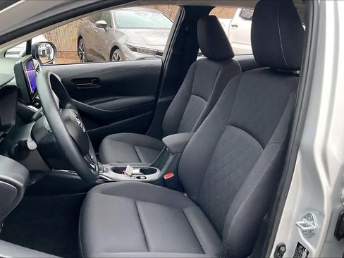 Used 2024 Toyota Corolla LE image 8