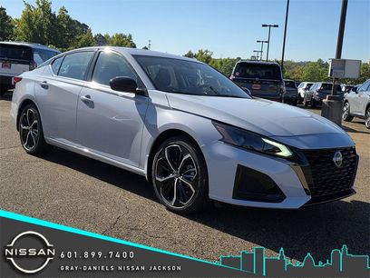 New 2025 Nissan Altima 2.5 SR w/ SR Premium Package