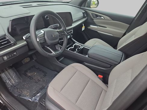 New 2026 Chevrolet Traverse LT w/ Midnight/Sport Edition AWD/4WD image 20