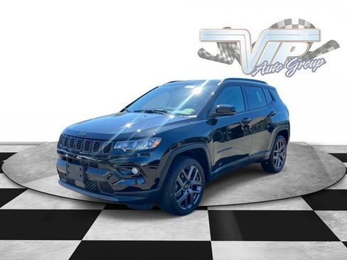 Used 2026 Jeep Compass Limited AWD/4WD image 2