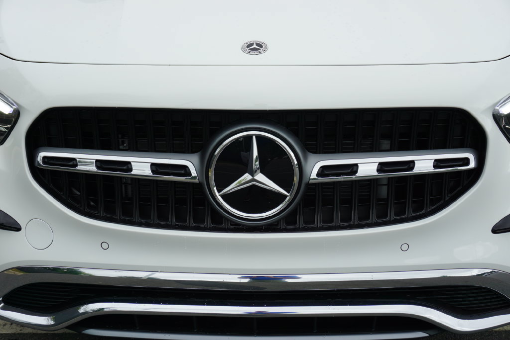 Certified 2026 Mercedes-Benz GLA 250 image 9