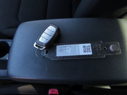 Used 2020 Hyundai Elantra Value Edition w/ Cargo Package (C1) image 24