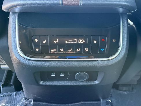 Certified 2025 Nissan Armada Platinum AWD/4WD image 19
