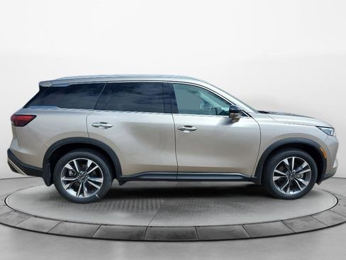 Used 2023 INFINITI QX60 Luxe w/ Cargo Package AWD/4WD image 6
