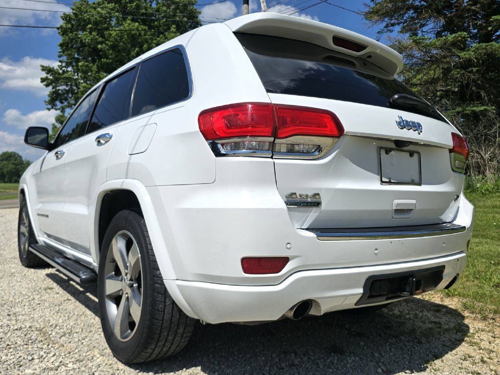 Used 2015 Jeep Grand Cherokee Overland w/ Advanced Technology Group AWD/4WD image 5