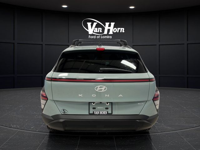 Used 2025 Hyundai Kona SEL AWD/4WD image 6