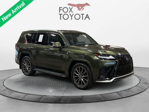 Used 2023 Lexus LX 600 F Sport w/ Accessory Package (Z1) AWD/4WD image 8