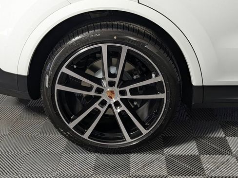 New 2026 Porsche Cayenne image 13