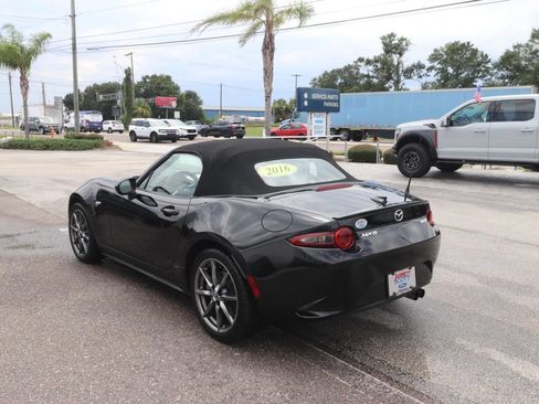 Used 2016 MAZDA MX-5 Miata Grand Touring RWD image 9