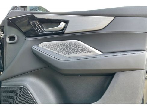 Certified 2025 Acura MDX SH-AWD w/ Technology Package image 22