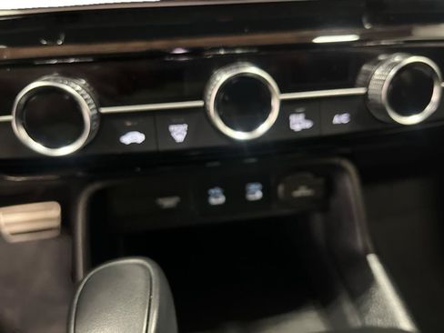 Used 2025 Honda Civic Sport image 16