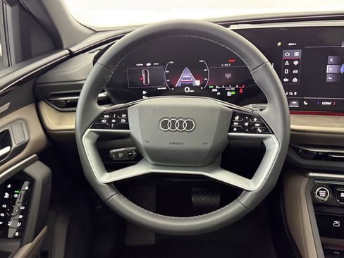 New 2025 Audi Q5 Premium Plus image 17