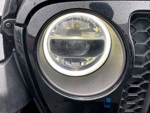 Used 2022 Jeep Wrangler Unlimited Rubicon 4xe image 30