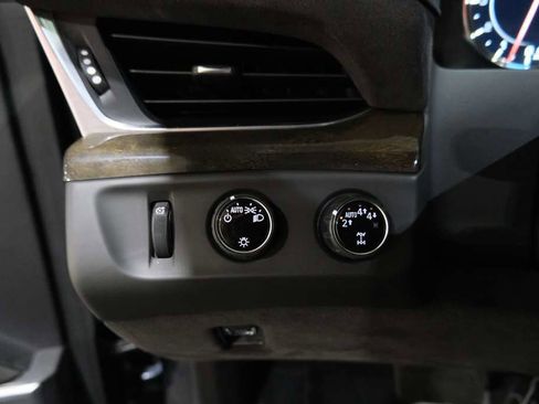 Used 2020 Cadillac Escalade ESV Platinum AWD/4WD image 40