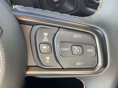 Used 2024 Jeep Wrangler Unlimited w/ LED Headlamp & Fog Lamp Group AWD/4WD image 11