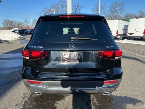 Certified 2022 Mercedes-Benz GLB 250 4MATIC image 6